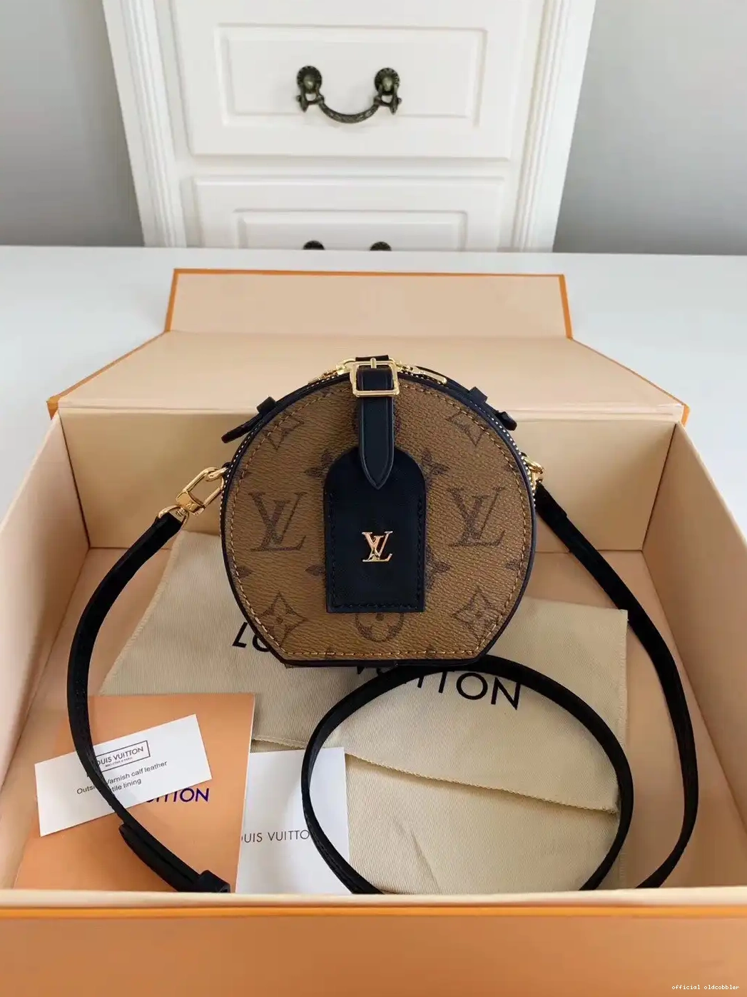 Official oldcobbler VUITTON MINI LOUIS BOITE CHAPEAU 0515